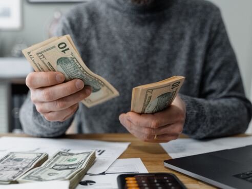 Como-Criar-Renda-Passiva-e-Alcancar-Liberdade-Financeira-Dicas-para-Comecar-Agora-1-1 Como Criar Renda Passiva e Alcançar Liberdade Financeira: Dicas para Começar Agora!
