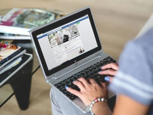 Como-Ganhar-Dinheiro-no-Facebook-15-Formas-Comprovadas-de-Lucrar-com-Anuncios-Videos-e-Reels Como Ganhar Dinheiro no Facebook: 14 Formas Comprovadas de Lucrar com Anúncios, Vídeos e Reels!