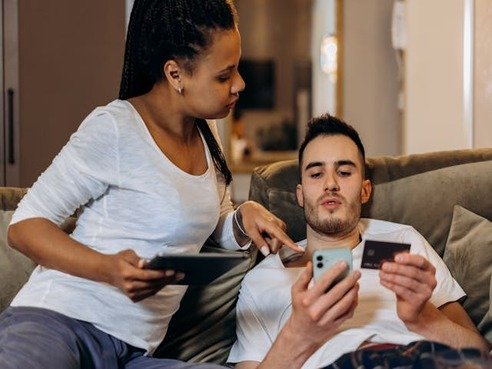 5-Gatilhos-Mentais-para-Aumentar-suas-Vendas-Online-e-Garantir-Lucros-Comprovados-1 5 Gatilhos Mentais para Aumentar suas Vendas Online e Garantir Lucros Comprovados!