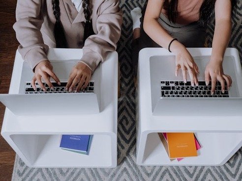 7-Cursos-Online-Mais-Lucrativos-de-2025-Como-Criar-o-Seu-do-Zero-para-Viver-da-Internet-2 7 Cursos Online Mais Lucrativos de 2025 (Como Criar o Seu do Zero para Viver da Internet!)